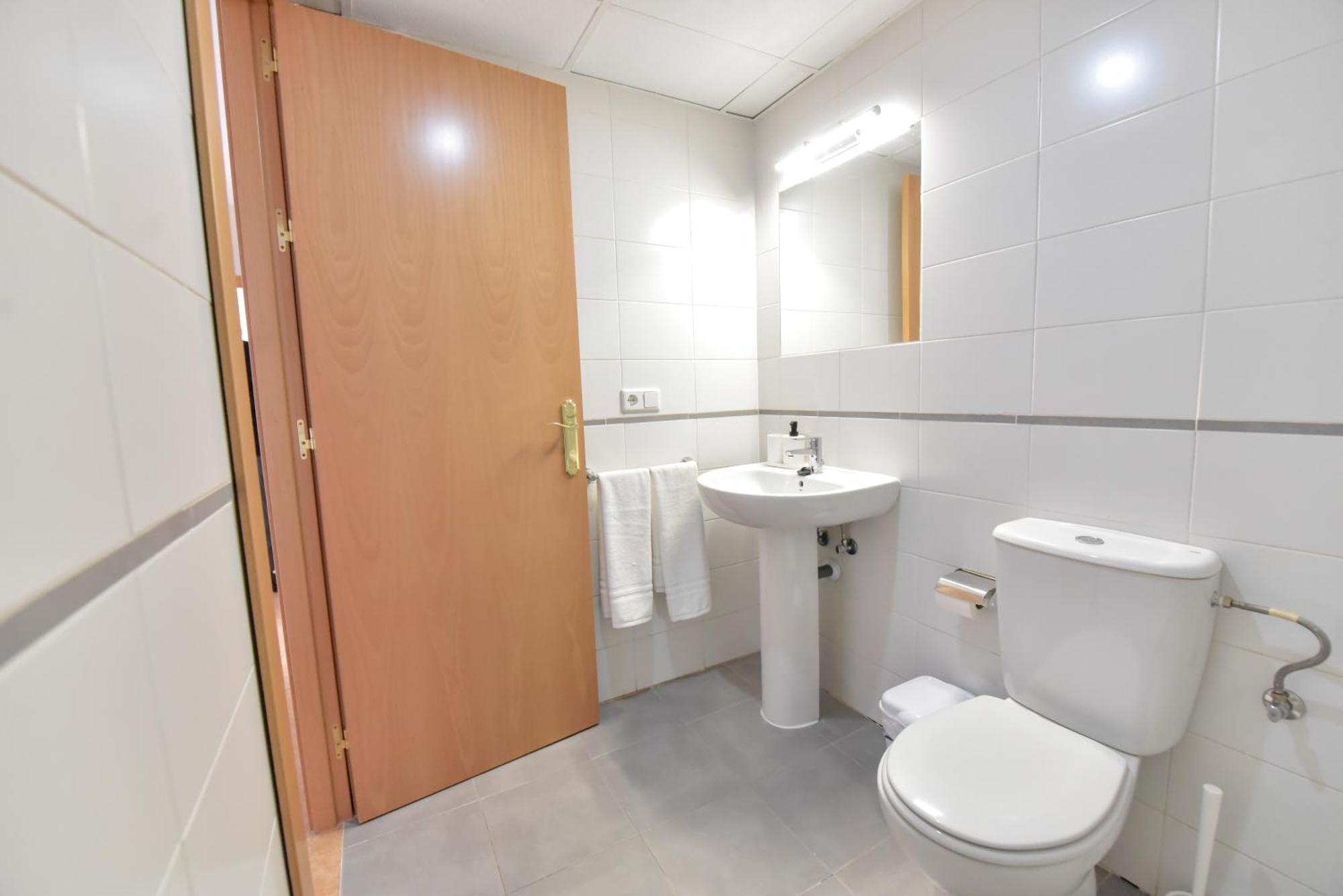 New Premium Apartment - Free Parking & Pools La Algaba Luaran gambar