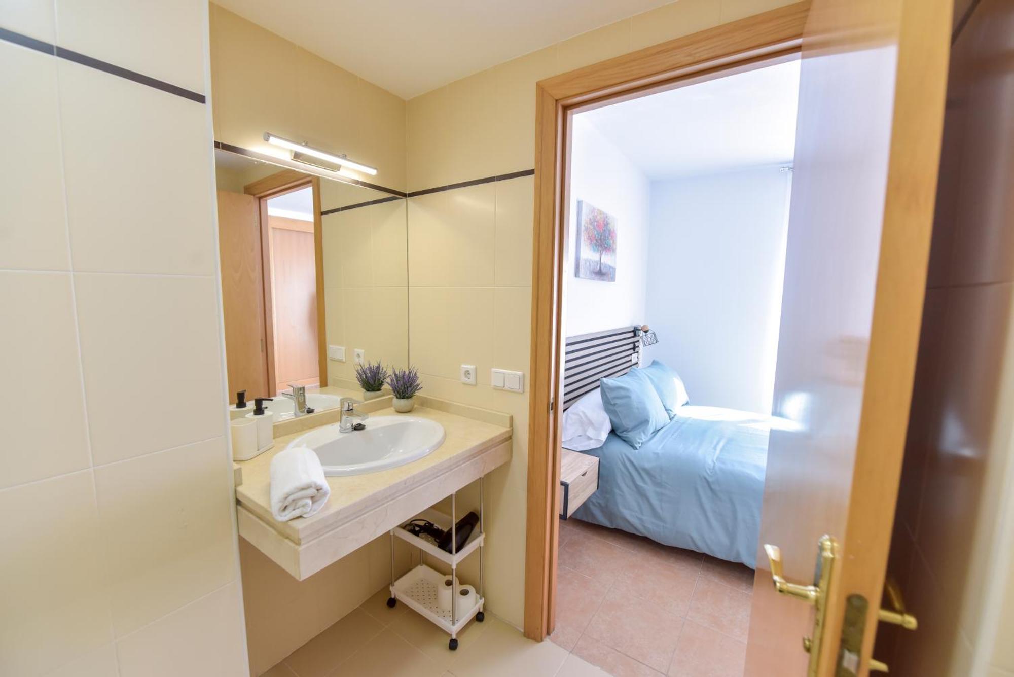 New Premium Apartment - Free Parking & Pools La Algaba Luaran gambar